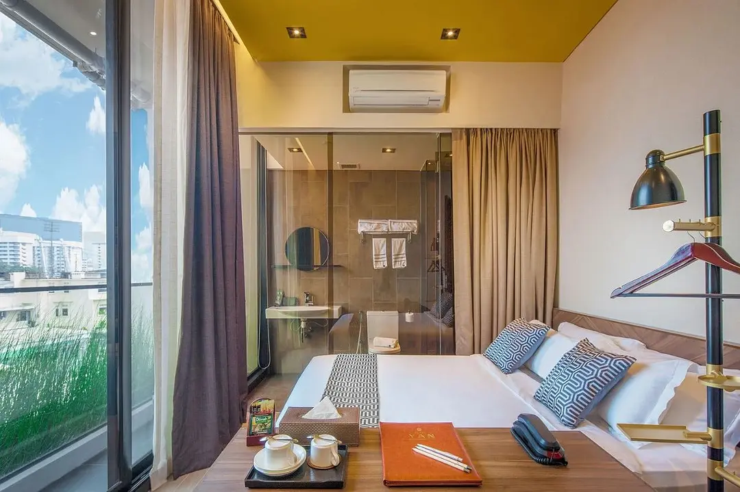 Singapore-Here are 10 hotels in Singapore that feel like a vacation destination, each with its own unique features