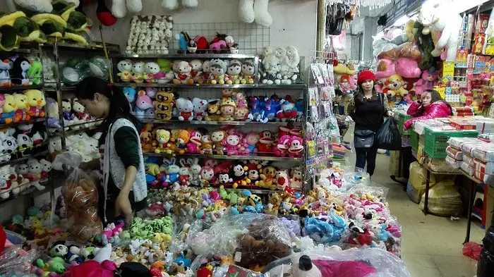 Hanoi-A complete guide to Hanoi, Vietnam, including introduction, attractions, transportation, accommodation, food/restaurants and other tourist information