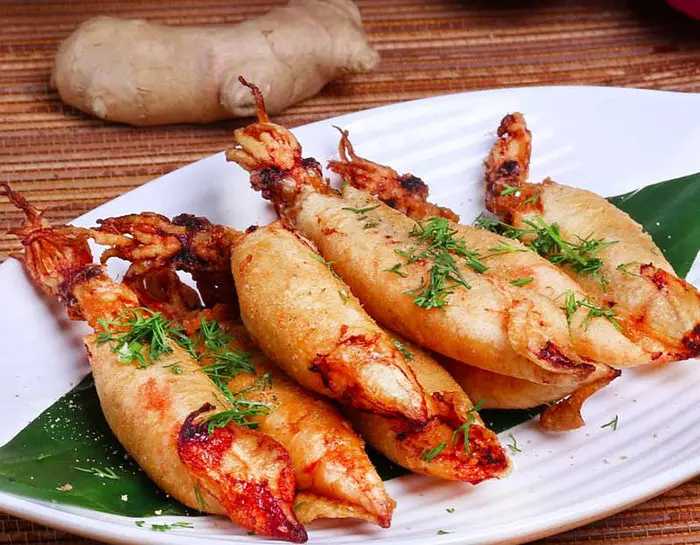 Hanoi-A complete guide to Hanoi, Vietnam, including introduction, attractions, transportation, accommodation, food/restaurants and other tourist information