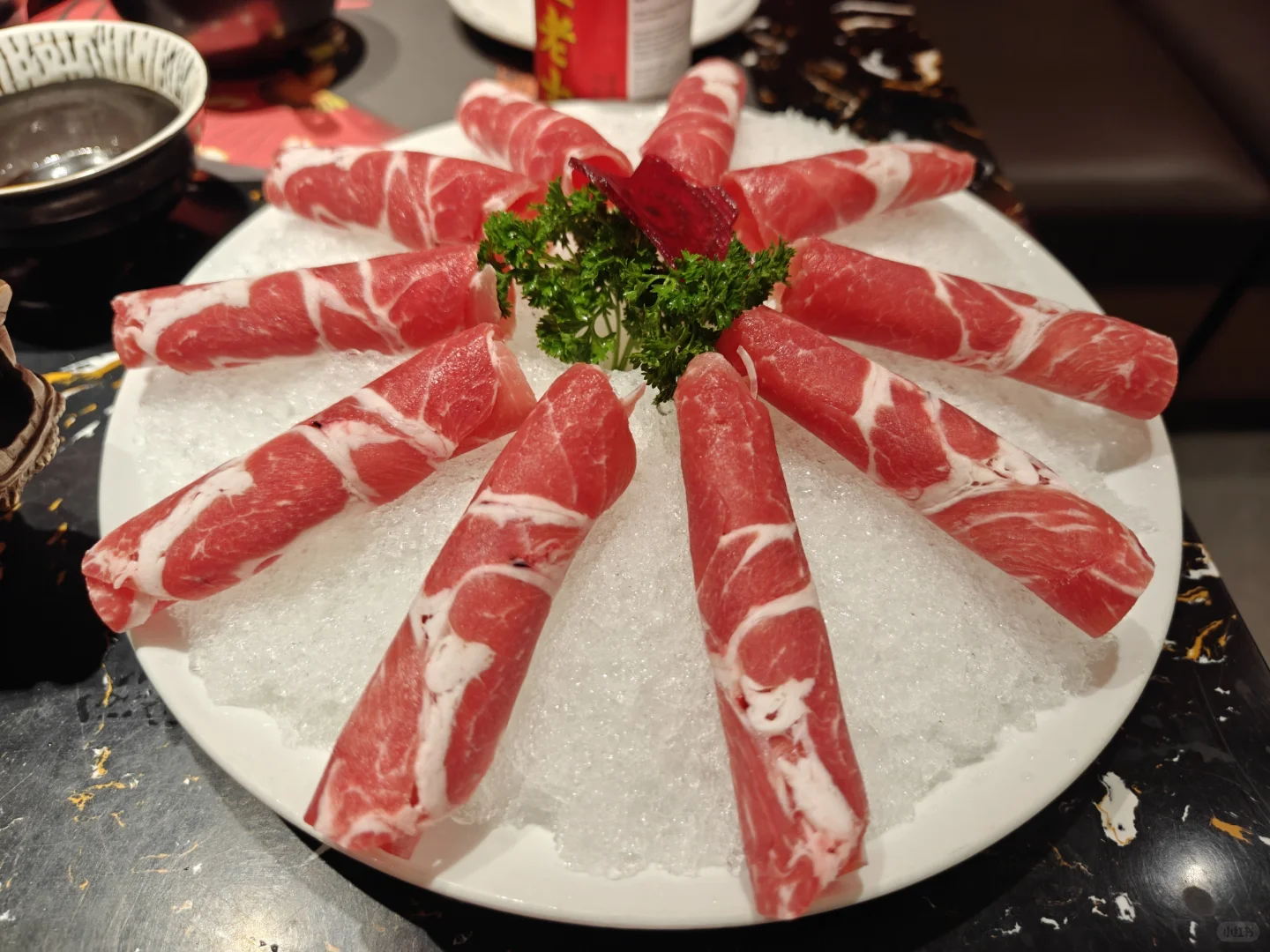 Jakarta-Jakarta CHUAN FU HOT POT hotpot restaurant, mantis shrimp bigger than the palm