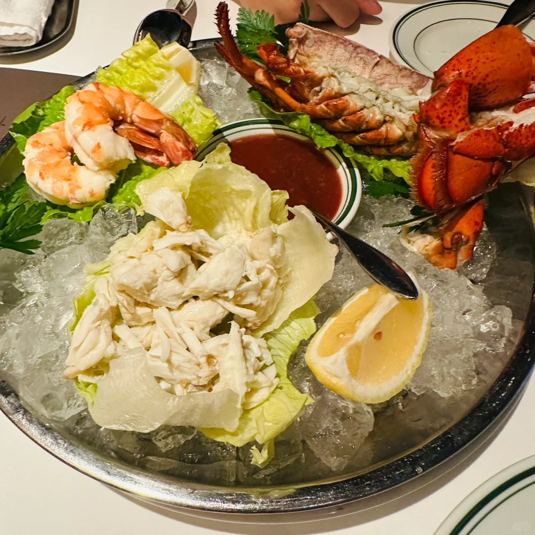 Jakarta-Le Quartier, a long-established French restaurant in Jakarta, serves delicious baked snails and mussels
