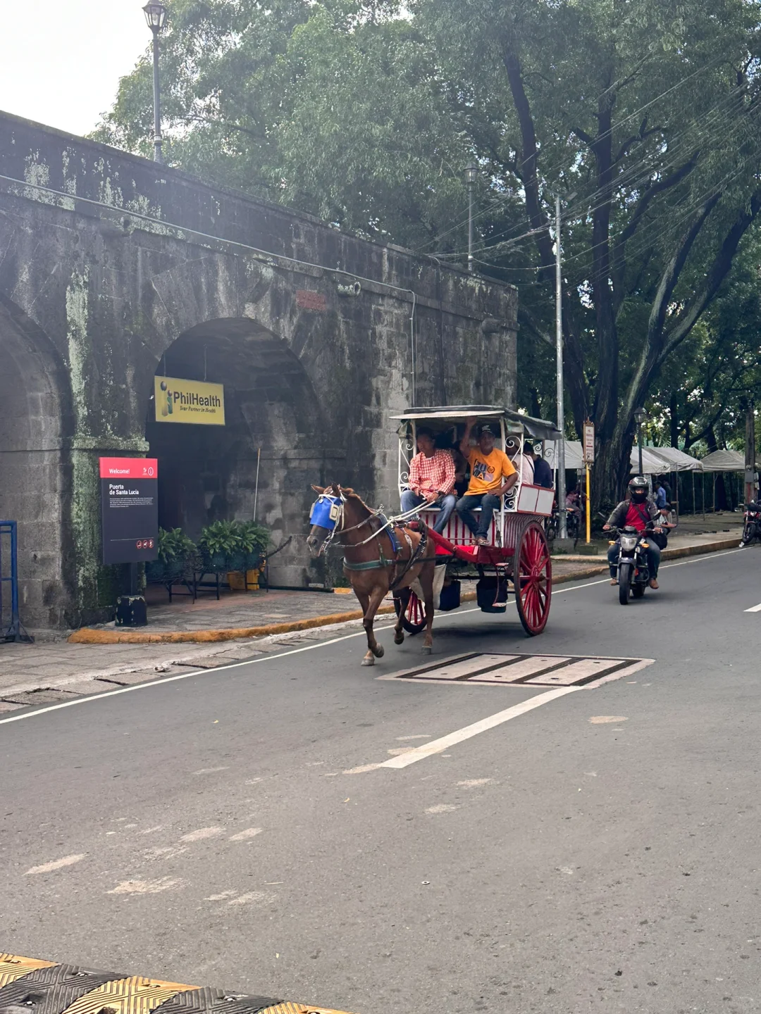 Manila/Luzon-Take a city walk in Intramuros, Manila, Philippines