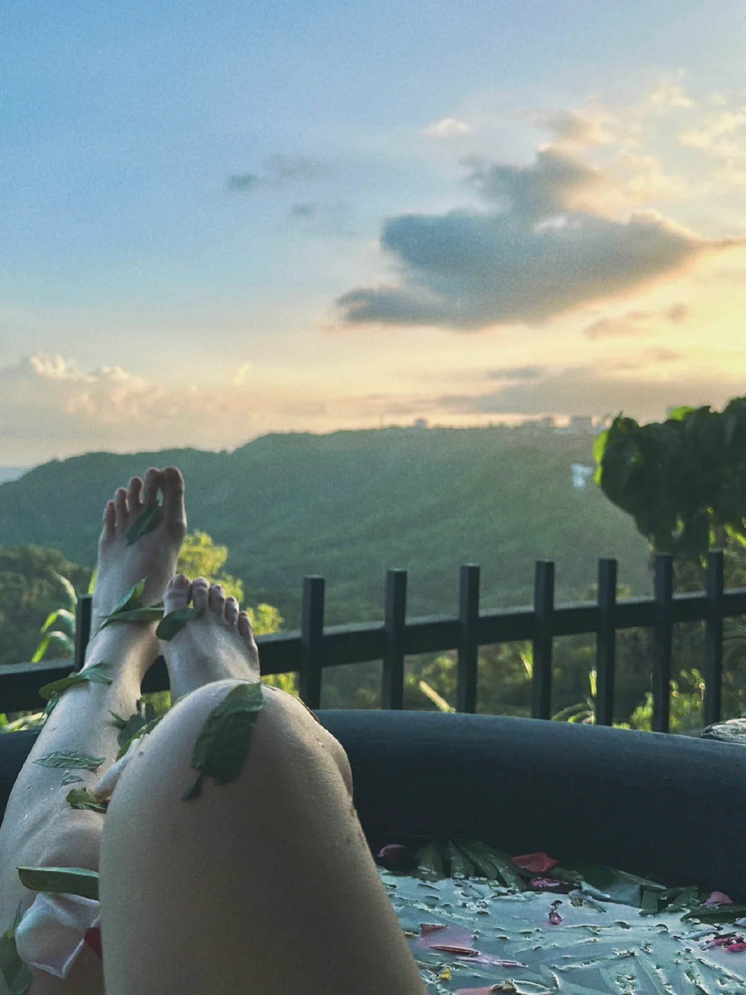 Manila/Luzon-Take a lazy trip around Tagaytay and Manila and enjoy a massage at the La VeryOls Mountain View Garden open-air spa