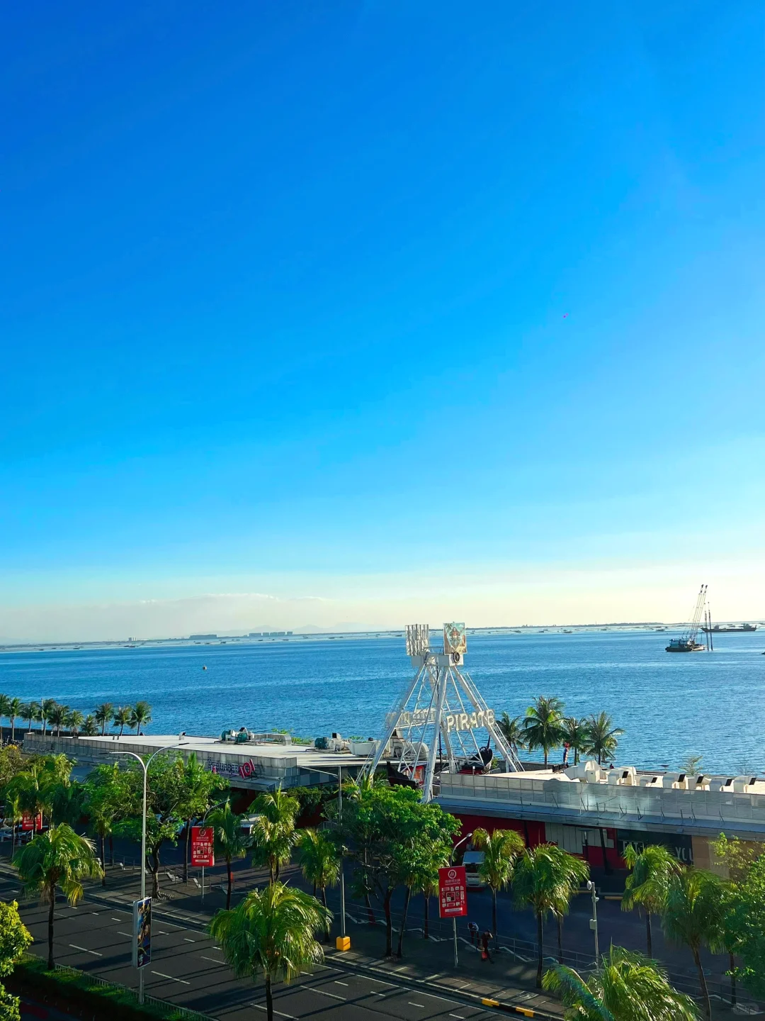 Manila/Luzon-Afternoon tea at Conrad Manila, watching the sunset on the Ferris wheel by the sea