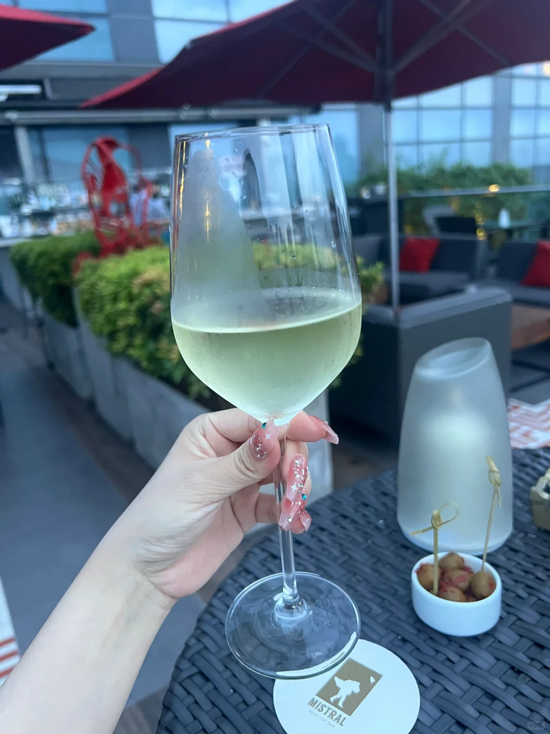 Manila/Luzon-I'M Hotel and Mirèio Reviews at Raffles Makati SkyRise Hotel Restaurant and Bar