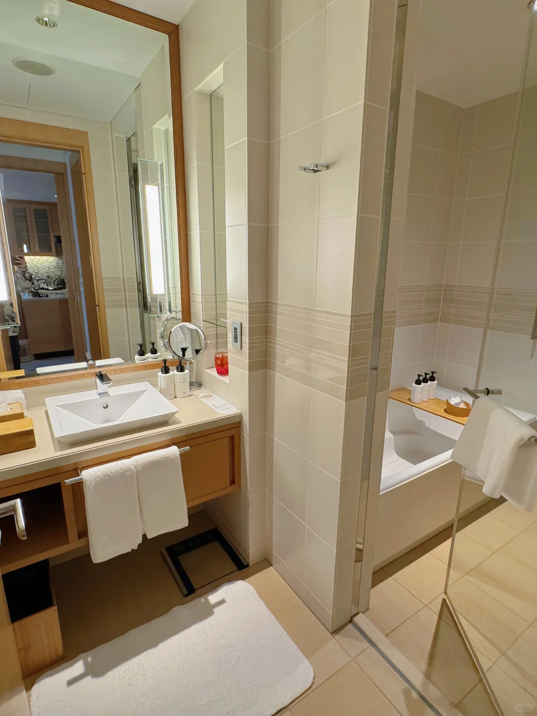 Tokyo-Toranomon Hills Hotel, located in the heart of Tokyo, right next to Kamiyacho subway station