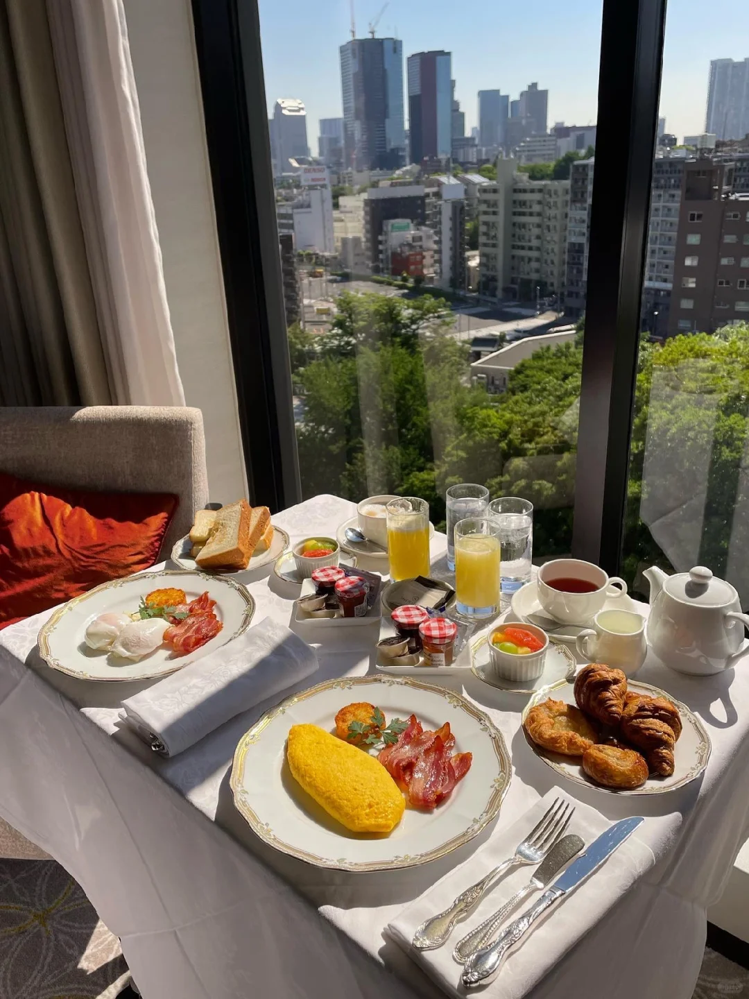 Tokyo-Sheraton Grande Tokyo Bay Hotel, $100 a night, with 5 restaurants and bars
