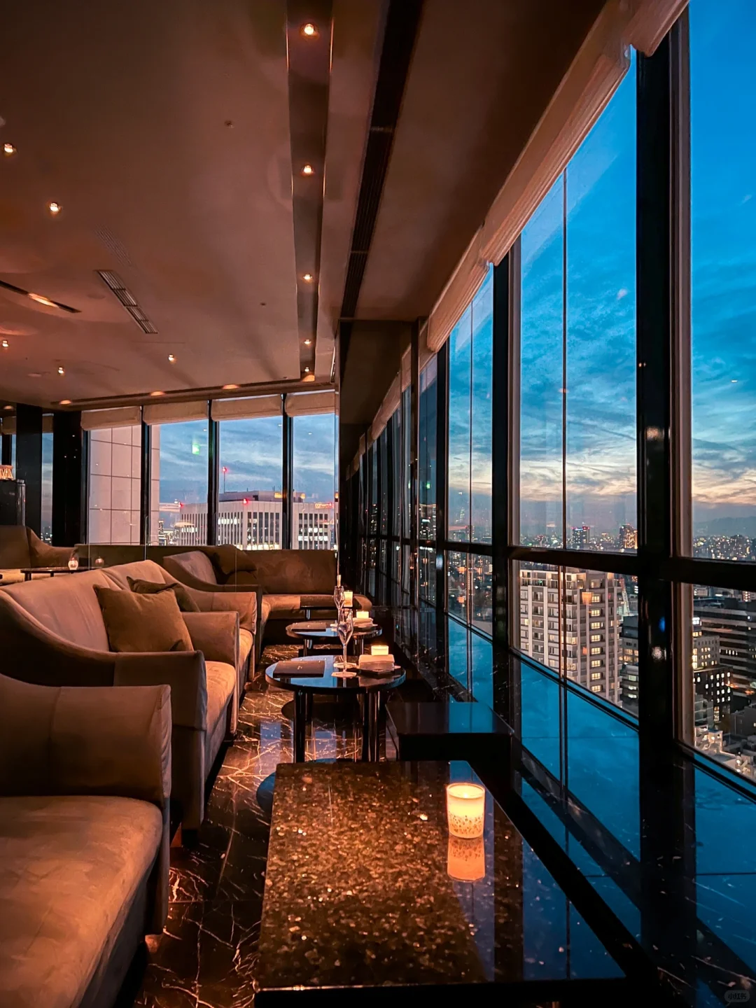 Tokyo-Sky Lounge Stellar Garden is a sky bar with a panoramic view of Tokyo Tower
