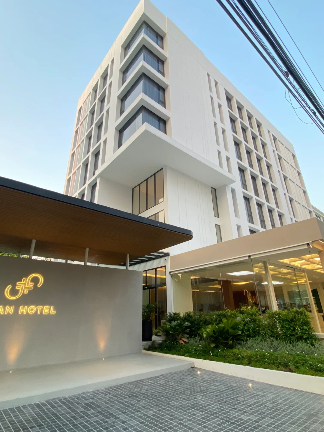 Bangkok-Saan Hotel Sathorn, Bangkok, $50 per night, 6 minutes walk from BTS Krung Thon Buri Station