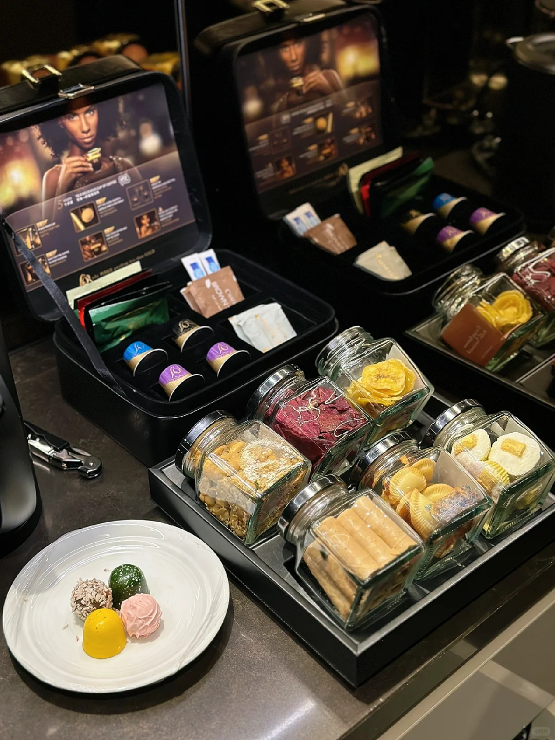 Bangkok-Next to the Erawan Shrine, Chatrium Hotel Bangkok, all mini bars are free