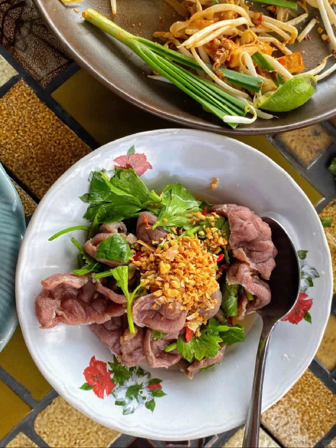 Bangkok-Supanniga Eating, a popular restaurant on the Chao Phraya River in Bangkok