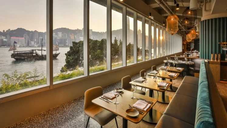 Hong kong-A great place for couples to date! 16 rooftop bars and open-air restaurants for high-altitude romance