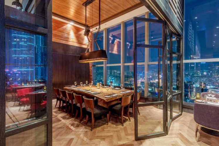 Hong kong-A great place for couples to date! 16 rooftop bars and open-air restaurants for high-altitude romance