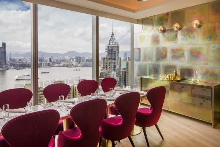 Hong kong-A great place for couples to date! 16 rooftop bars and open-air restaurants for high-altitude romance