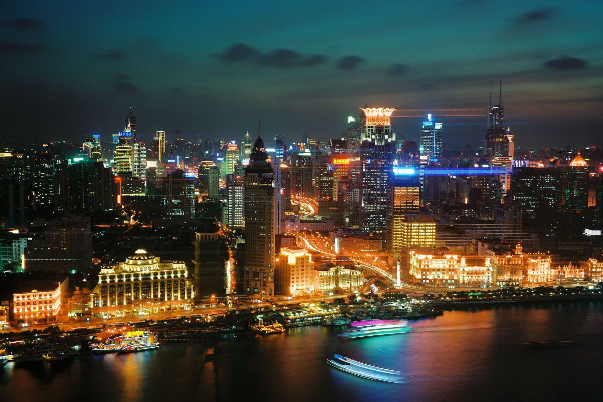 Taiwan-Bars and nightclubs soothe restless souls, and dance, music and alcohol constitute a sleepless night