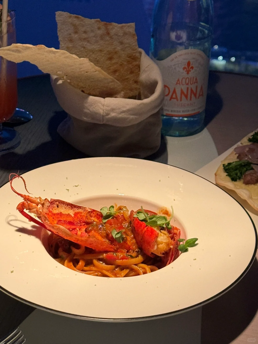 Hong kong-Vista Italian Restaurant overlooking the night view of Victoria Harbour