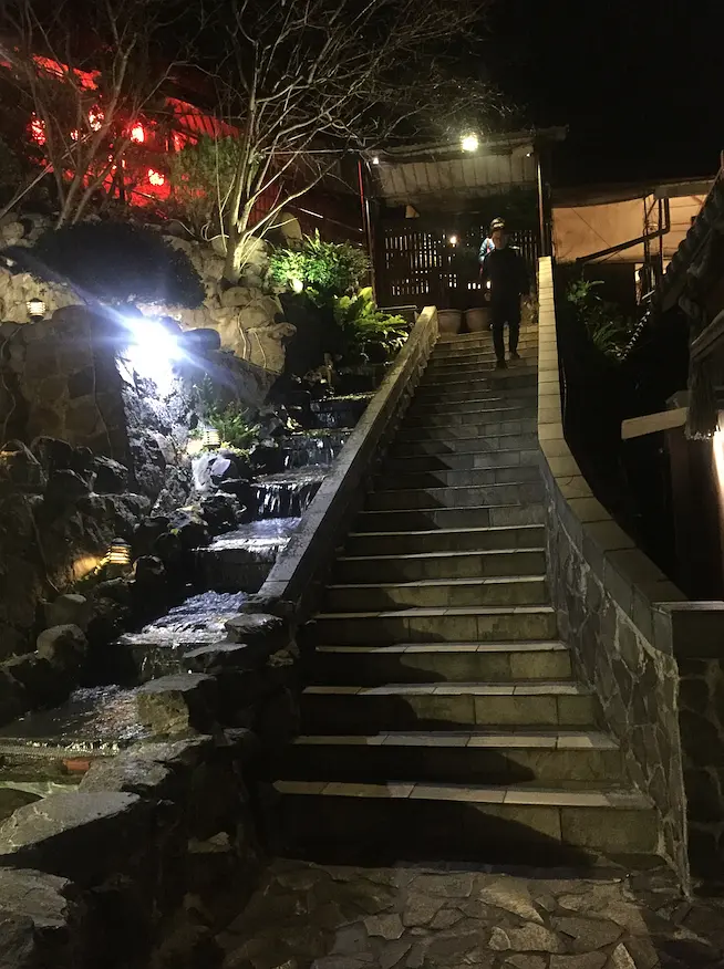 Taiwan-A guide for Chinese people traveling to Taiwan. Hotels, food and local politicians