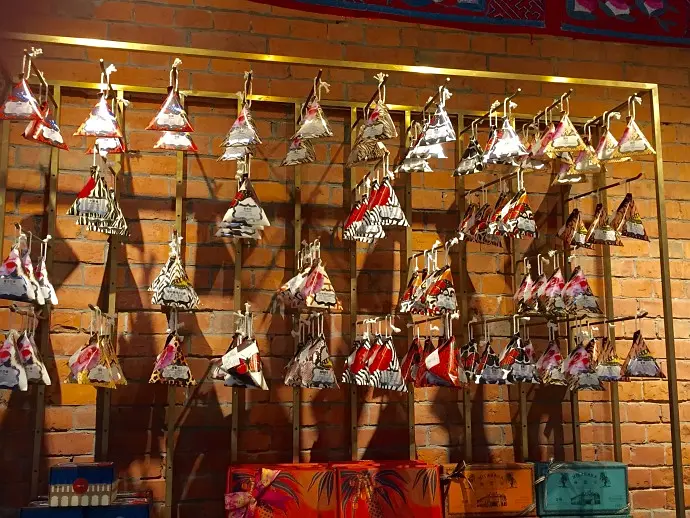 Taiwan-A guide for Chinese people traveling to Taiwan. Hotels, food and local politicians