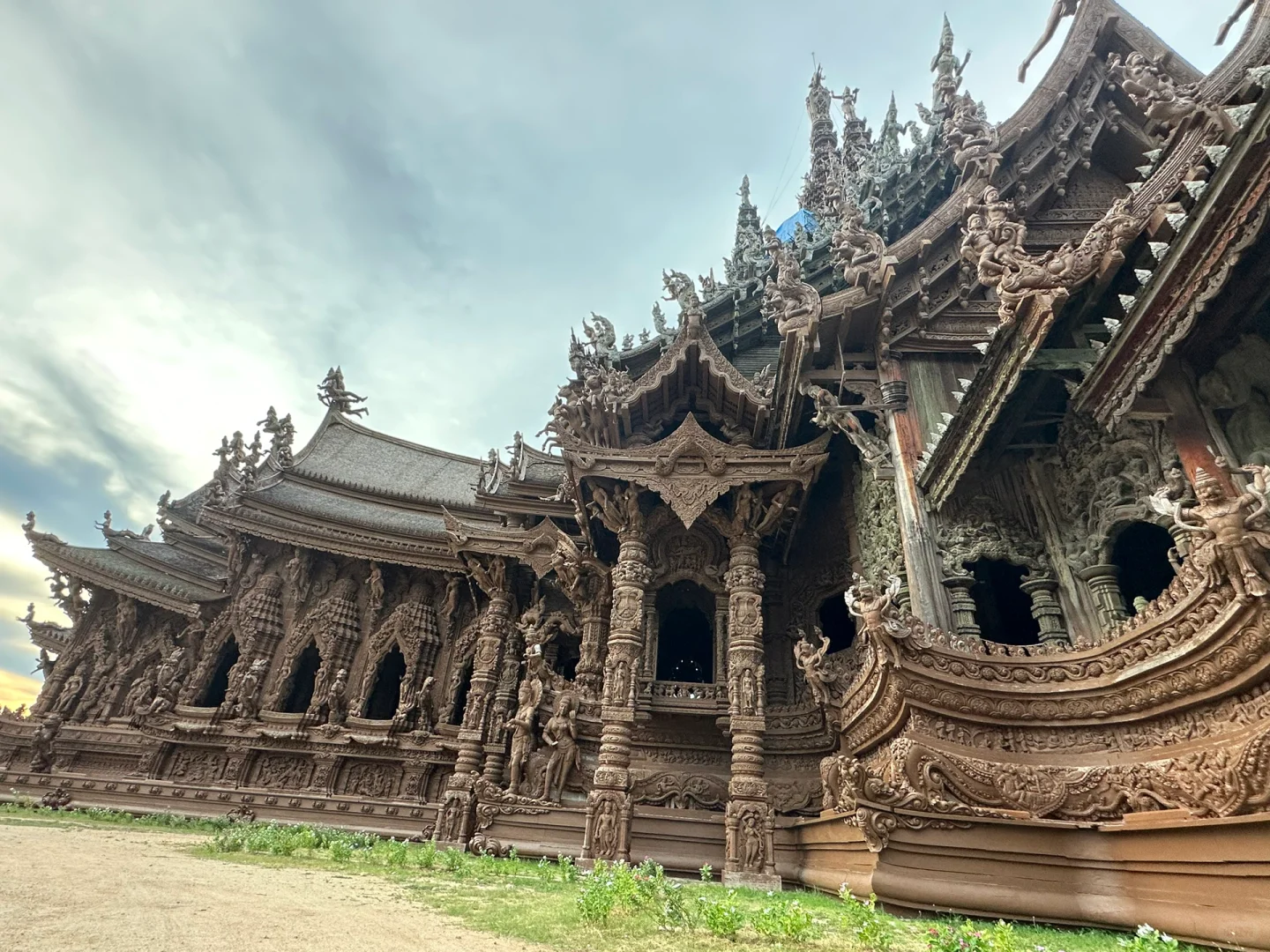Pattaya-Pattaya Sanctuary of Truth - A temple that will never be completed