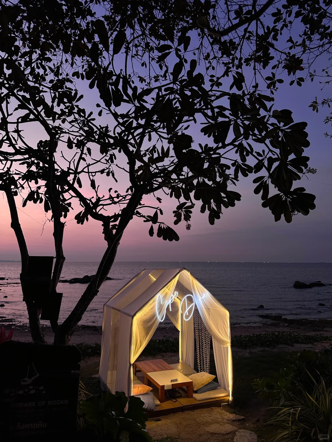 Pattaya-Pattaya｜Cape Dara resort, a hotel with a private beach, the sunset at the swimming pool is super beautiful