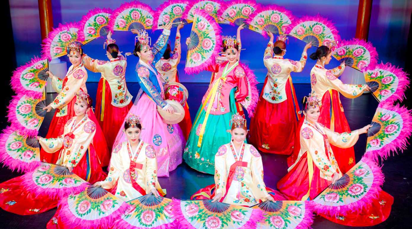 Pattaya-One of the top ten must-see shows in the world: Tiffany's Cabaret Show in Pattaya