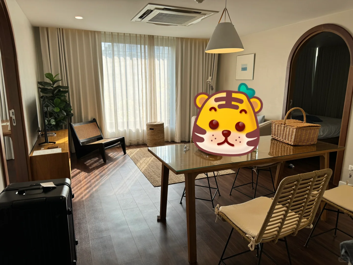 Chiang Mai-Comparison of stay experience between Aksara Heritage hotel and The earth hotel