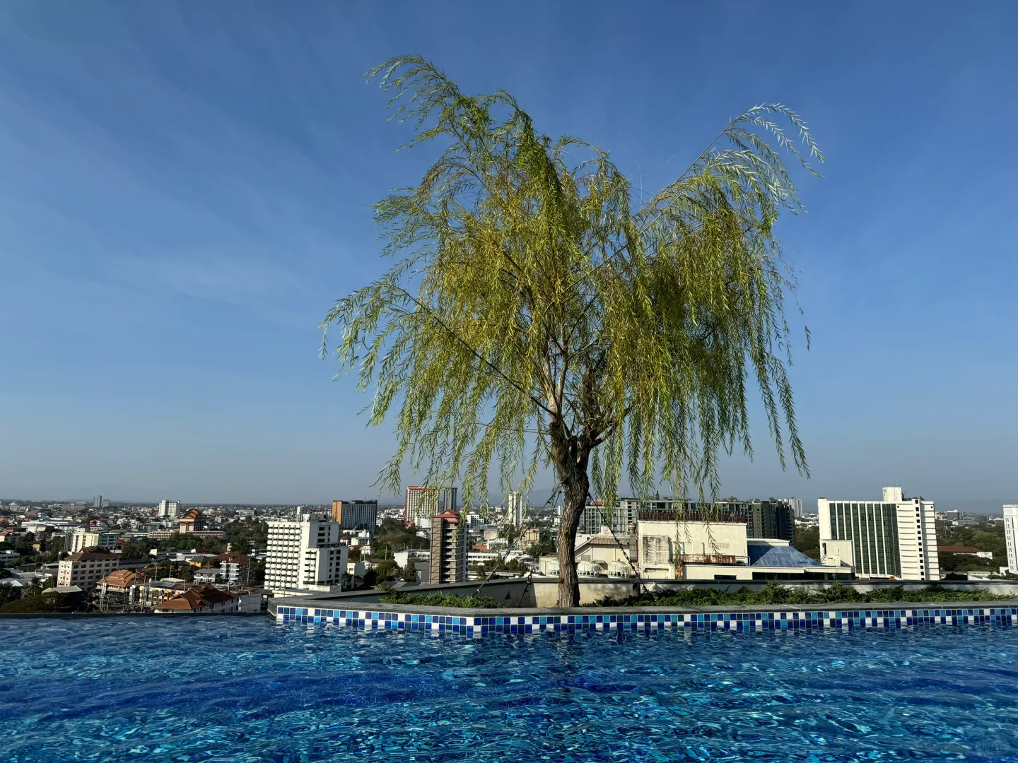 Chiang Mai-Comparison of stay experience between Aksara Heritage hotel and The earth hotel