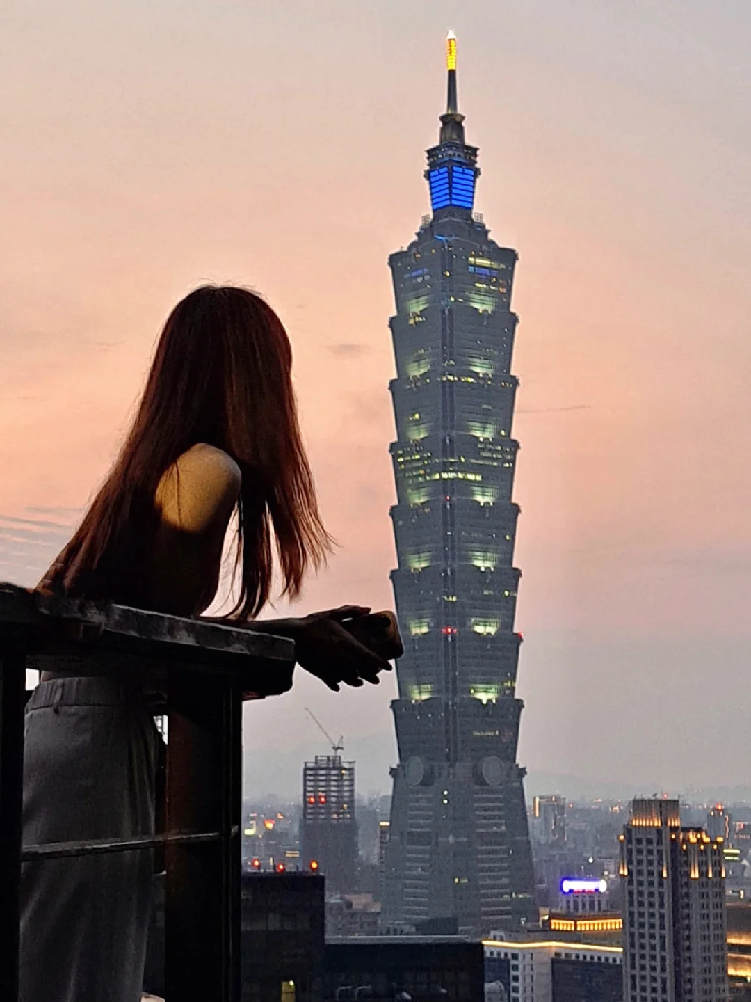 Taiwan-3 hidden camera positions for taking photos of Taipei 101 at Xiangshan Station! Attached is a map!