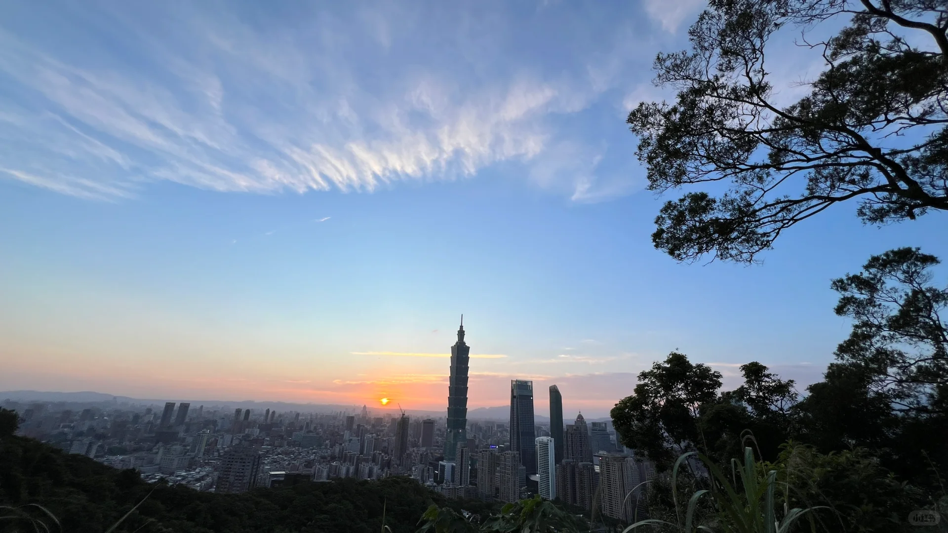 Taiwan-Xinyi Xiangshan Trail in Taipei City, the sunset worth waiting for