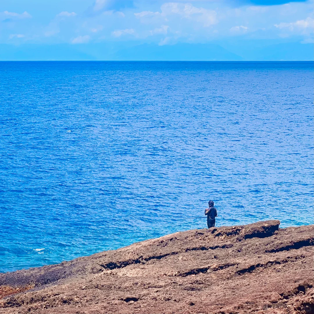 Taiwan-Traveling to Green Island in Taiwan, you will understand the blueness of the Pacific Ocean only after you have seen it