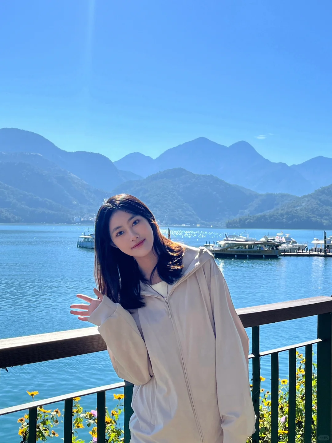 Taiwan-Taiwan's Sun Moon Lake in elementary school textbooks, enjoy the beautiful scenery by boat and cable car