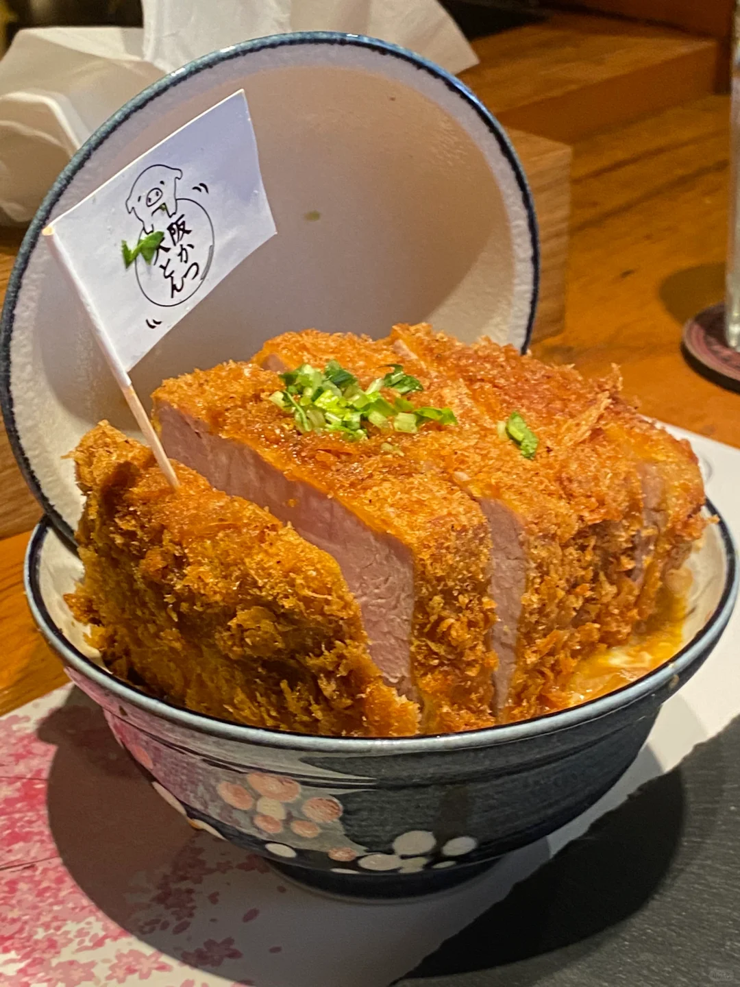 Osaka-katsudon chiyomatsu dotonbori main store, ?The best pork cutlet rice in Osaka, Japan
