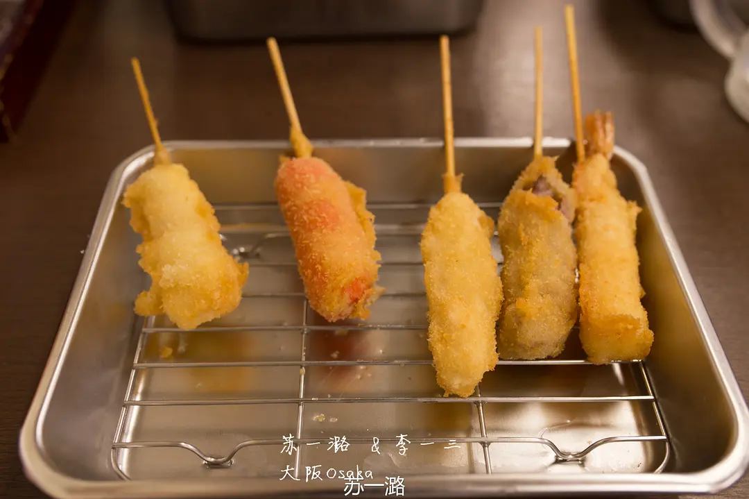 Osaka-What food in Kansai should you not miss? Kani Doraku, Okonomiyaki, Osaka fried skewers, takoyaki, etc.
