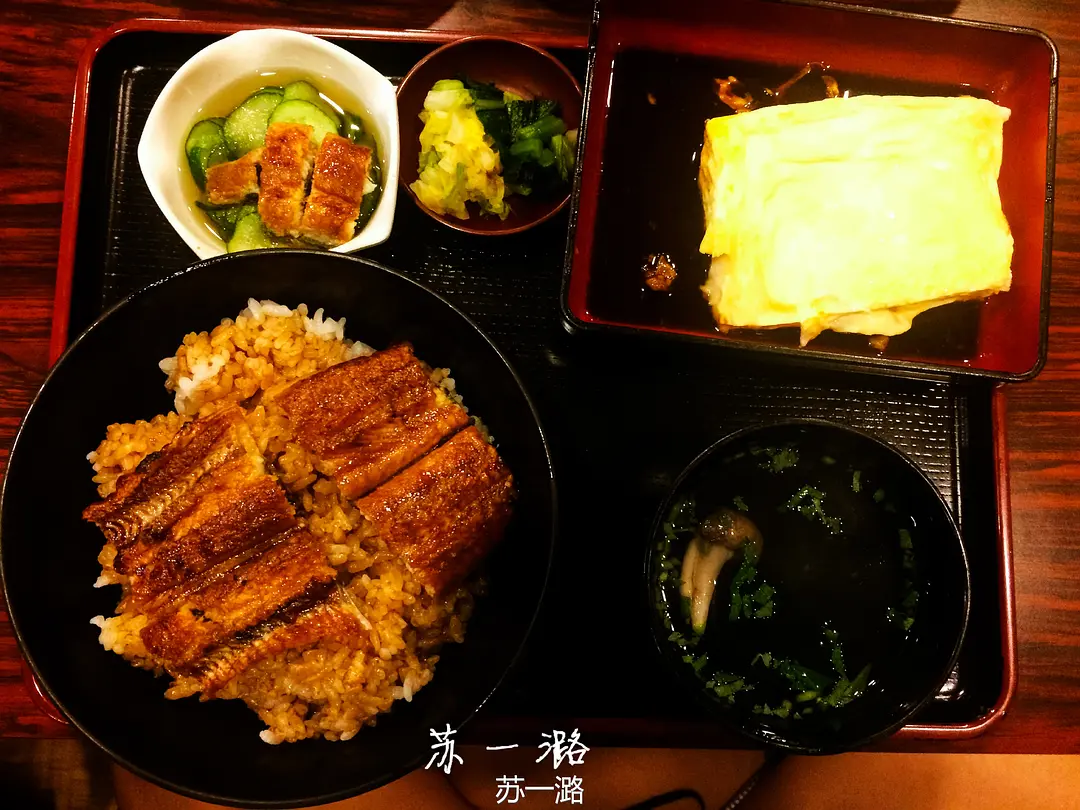 Osaka-What food in Kansai should you not miss? Kani Doraku, Okonomiyaki, Osaka fried skewers, takoyaki, etc.