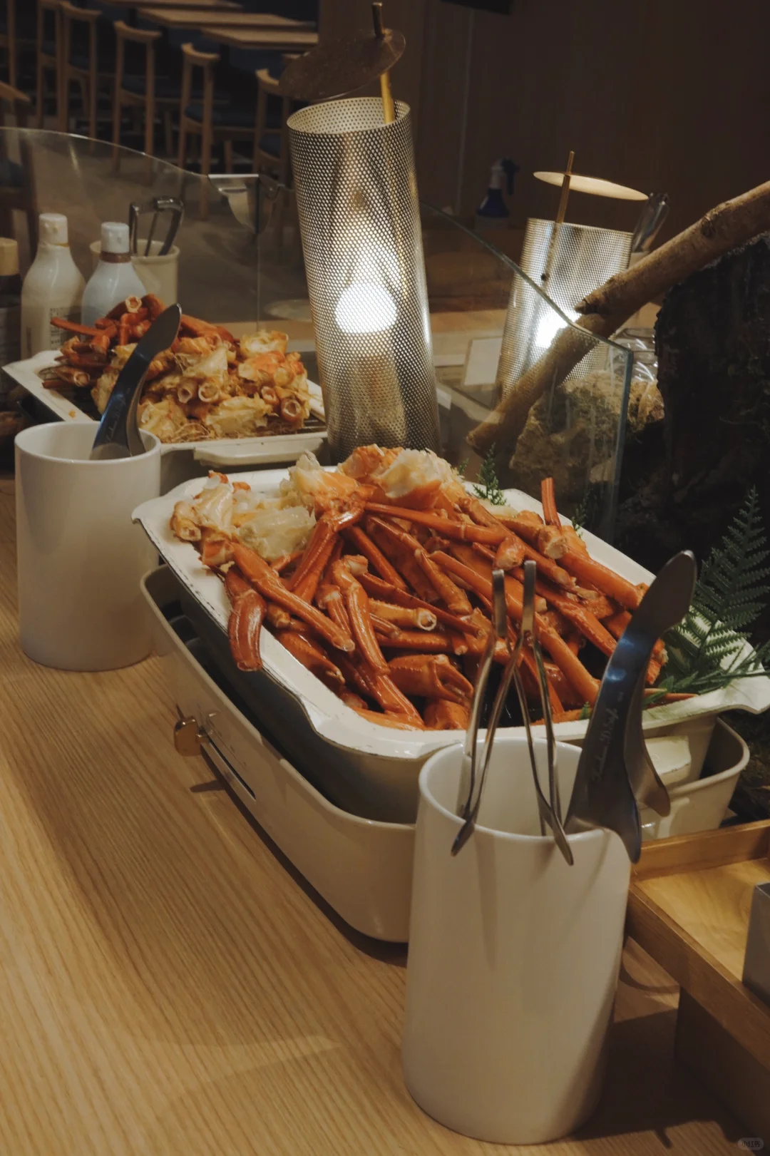 Sapporo/Hokkaido-?????? ????? ??????? ????????, a hotel with a large seafood bath