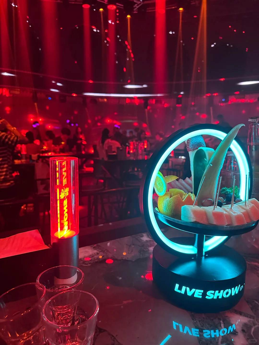 Singapore-Singapore HaveFun Liveshow Nightclub 520 Disco Drinking Experience
