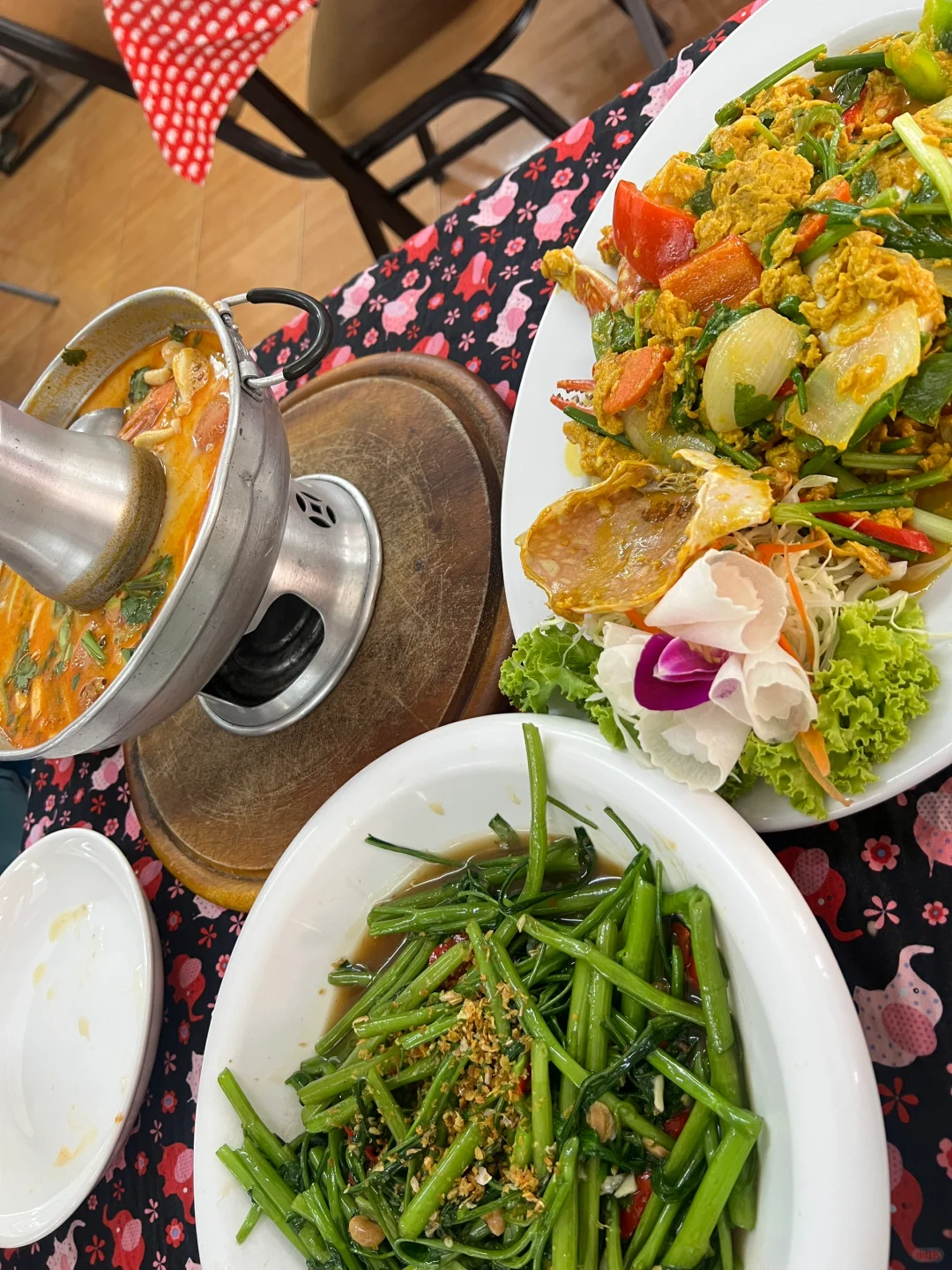 Phuket-Avoid pitfalls when eating and drinking in Phuket! Bargain for seafood in half price