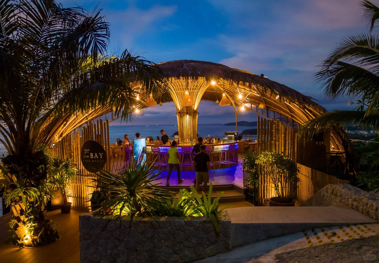 Phuket-Phuket's new cliff sunset restaurant, no need to go to Promthep Peninsula!