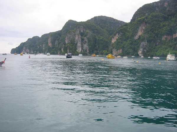 Phuket-Phuket, Thailand - Phi Phi Island Self-guided Tour Guide (Very Detailed Pictures and Text)