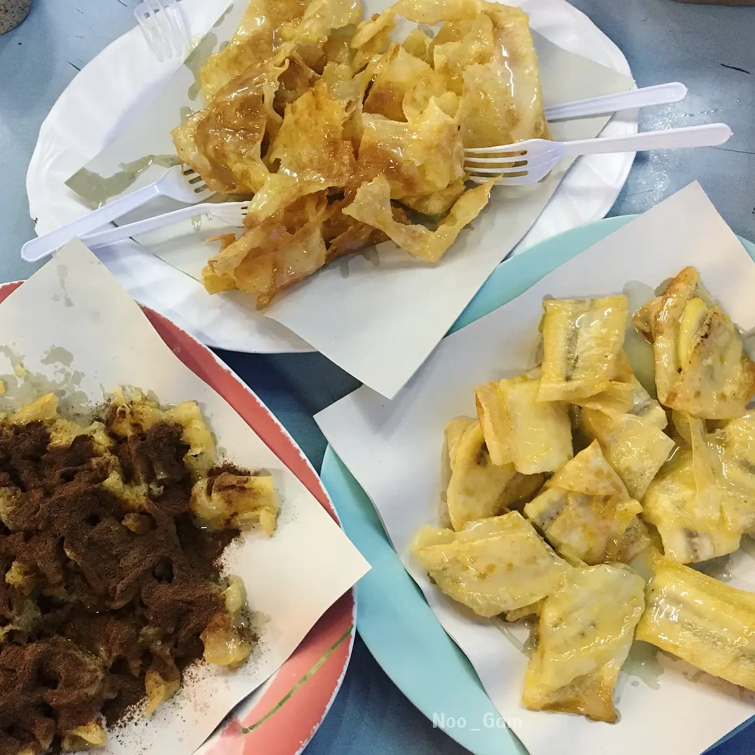 Krabi-I had a Chinese breakfast on the streets of Krabi, Thailand