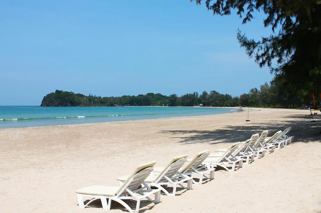 Krabi-Lanta Island, a small island in Thailand, has a high degree of freedom
