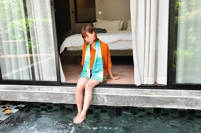 Krabi-Eat, drink and lie down in Krabi, put on a flowery dress and look at the mountains and the sea