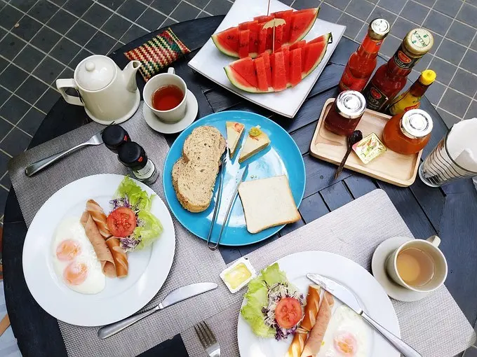 Krabi-Eat, drink and lie down in Krabi, put on a flowery dress and look at the mountains and the sea