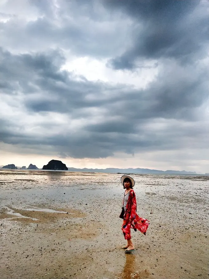 Krabi-Eat, drink and lie down in Krabi, put on a flowery dress and look at the mountains and the sea