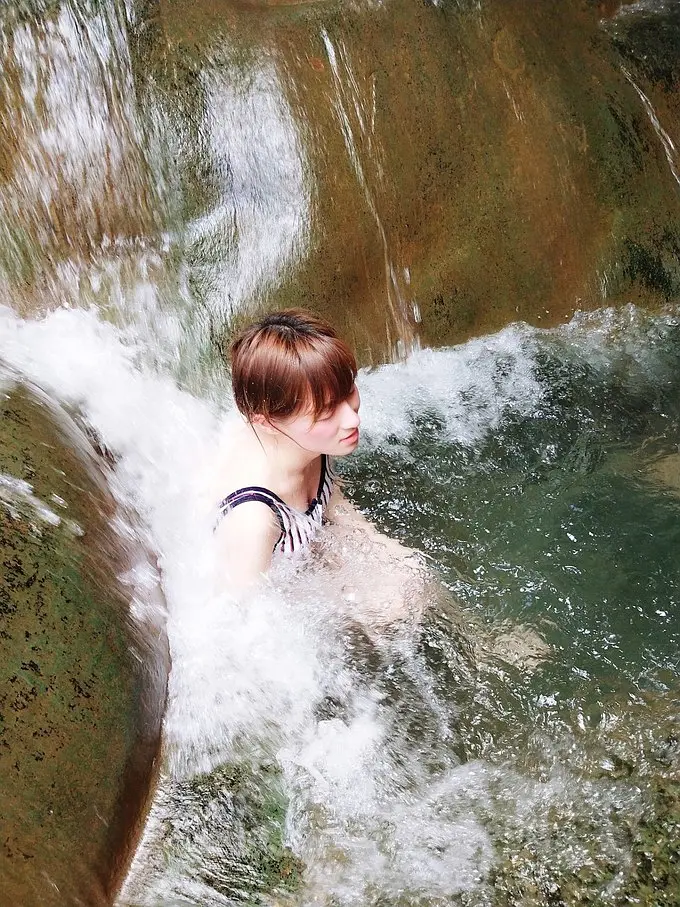 Krabi-Eat, drink and lie down in Krabi, put on a flowery dress and look at the mountains and the sea