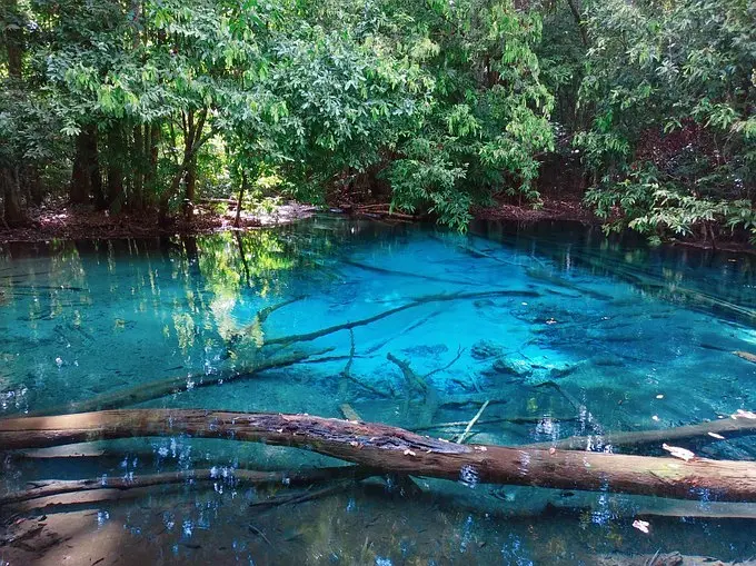 Krabi-Eat, drink and lie down in Krabi, put on a flowery dress and look at the mountains and the sea