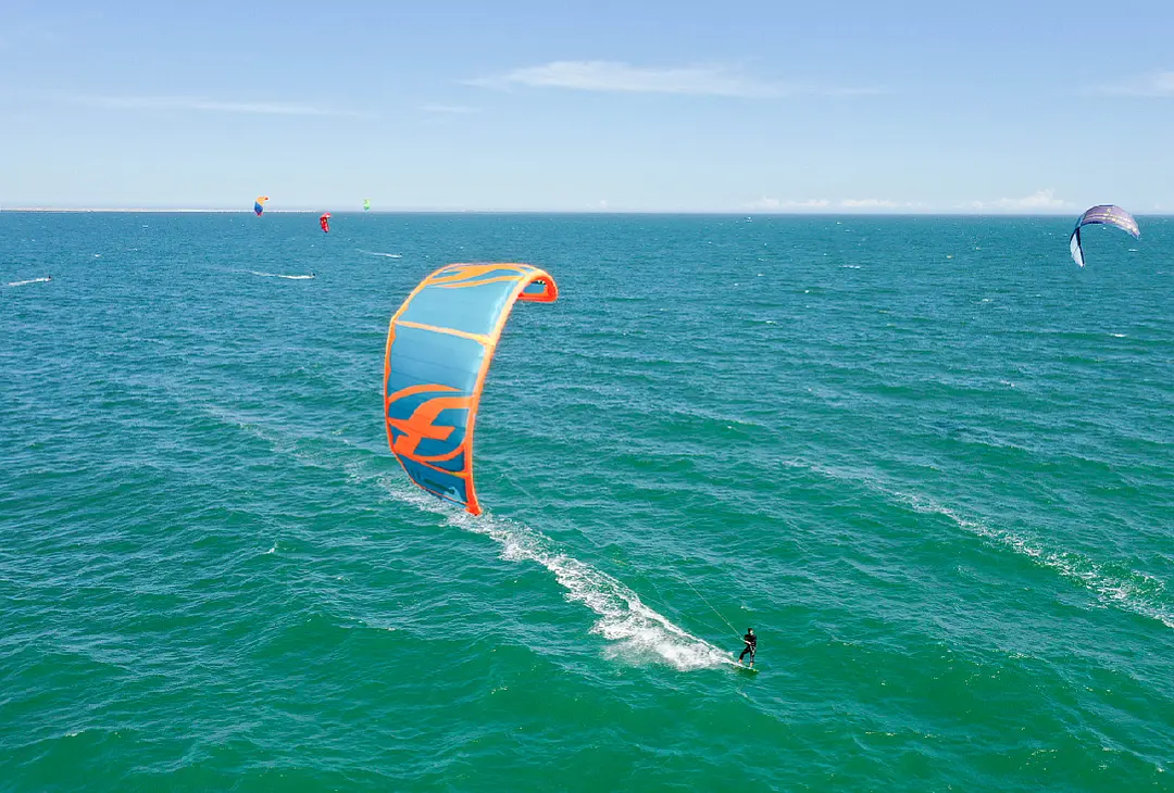 Okinawa-What does it feel like to ride the waves? I learned kitesurfing in Okinawa