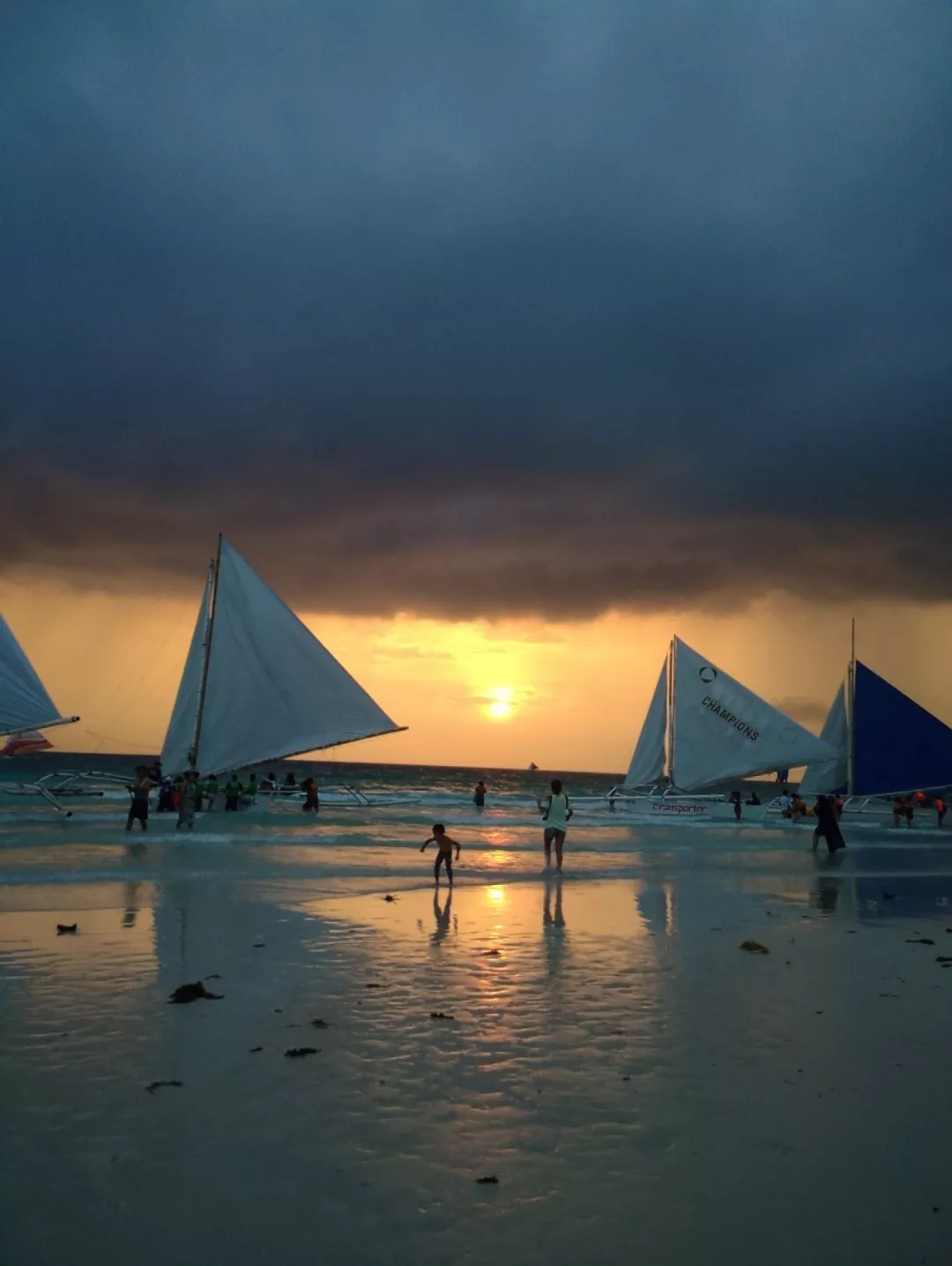 Boracay-Travel tips, diving and food experience in Boracay, Philippines