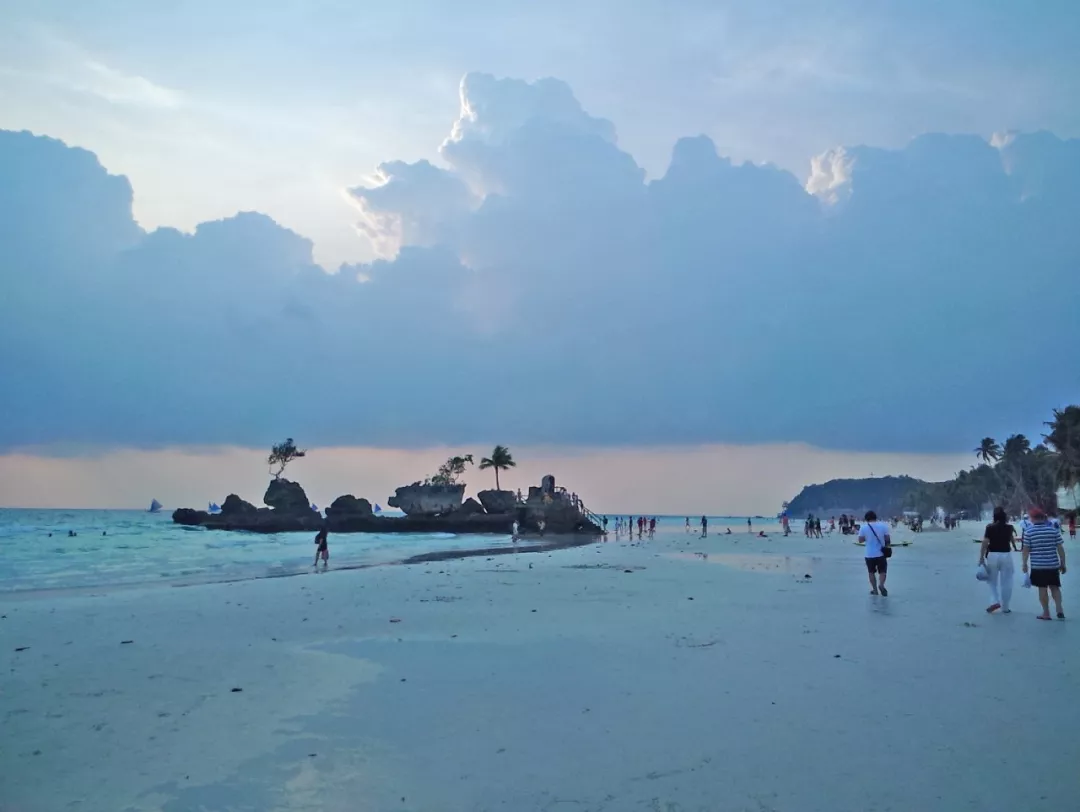 Boracay-Travel tips, diving and food experience in Boracay, Philippines