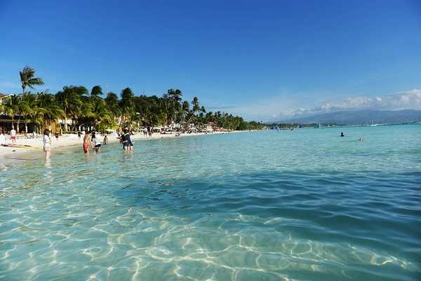 Boracay-Boracay has 5 kilometers of white sandy beach, a world-class tropical beach